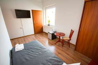 Отели типа «постель и завтрак» Royal House Гданьск Одноместный номер с собственной ванной комнатой-8
